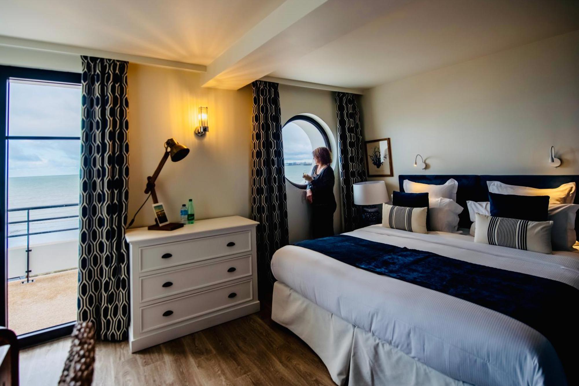Le Paquebot Hotel Villerville Luaran gambar